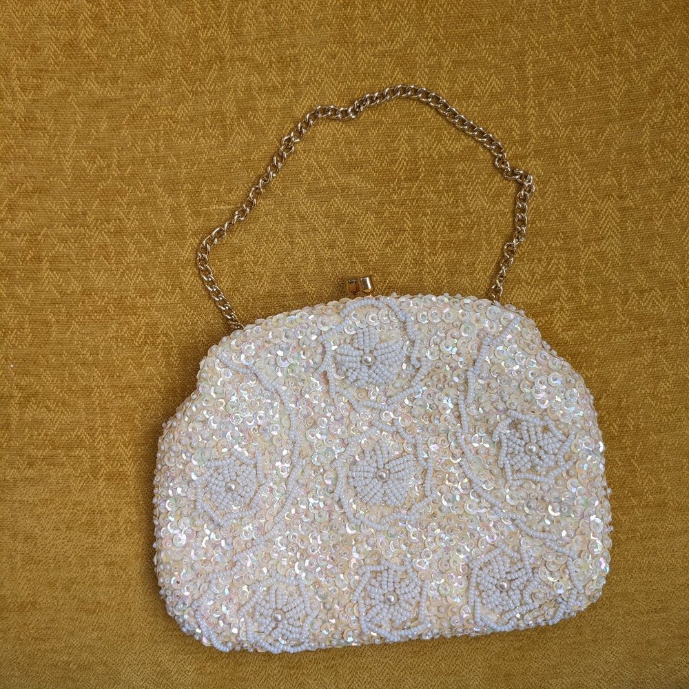 Vintage Ivory Beaded Kiss Lock Purse